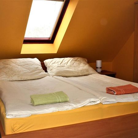 Nexus Vendeghaz Szeged Aparthotel Bagian luar foto
