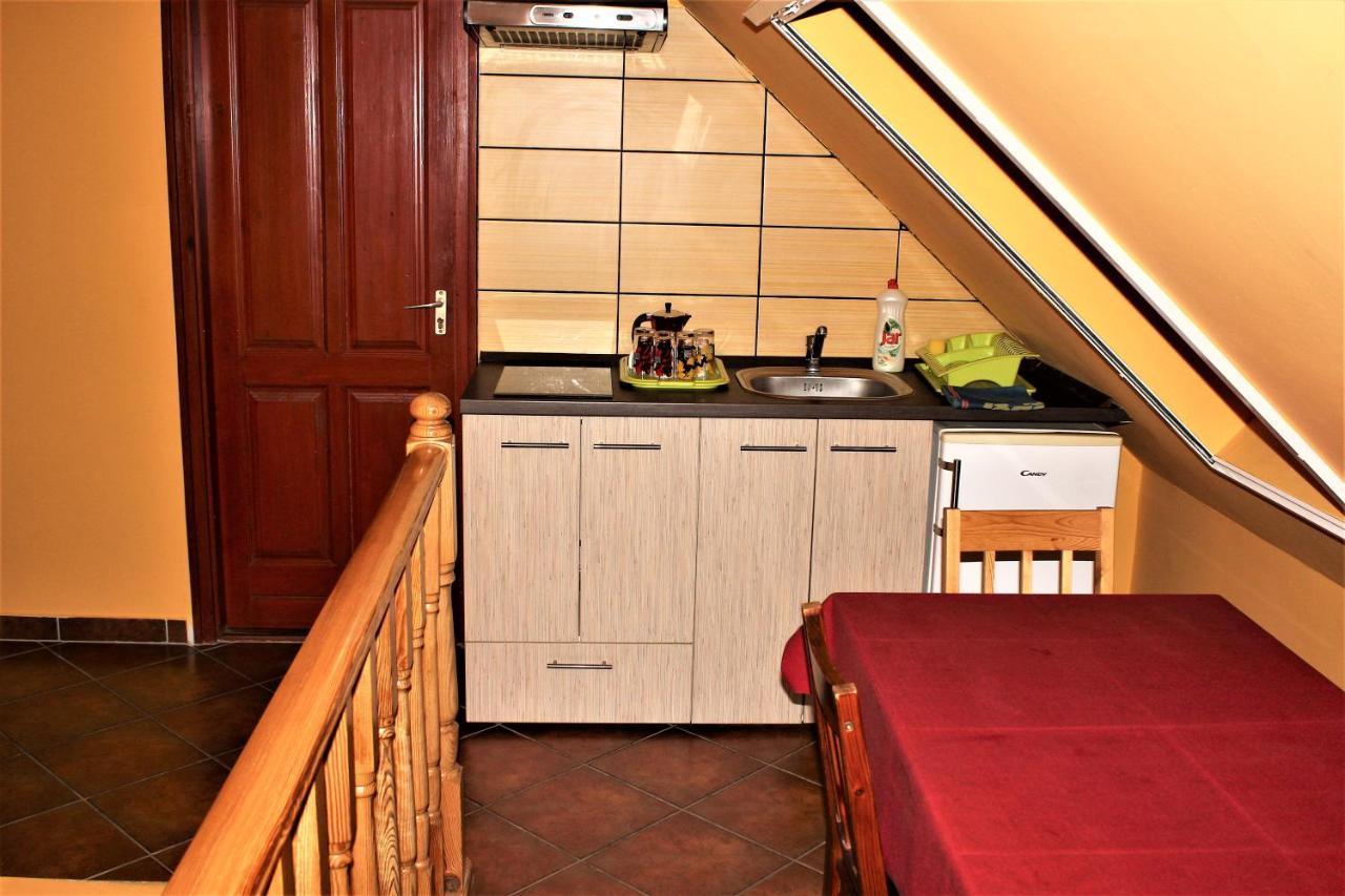 Nexus Vendeghaz Szeged Aparthotel Bagian luar foto