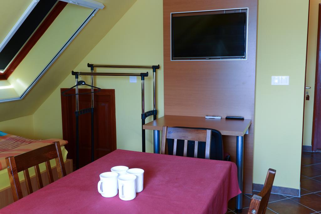 Nexus Vendeghaz Szeged Aparthotel Ruang foto