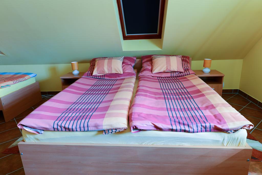 Nexus Vendeghaz Szeged Aparthotel Ruang foto