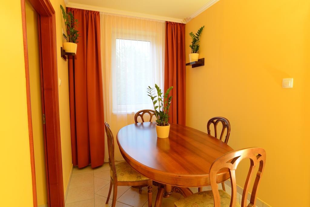 Nexus Vendeghaz Szeged Aparthotel Ruang foto
